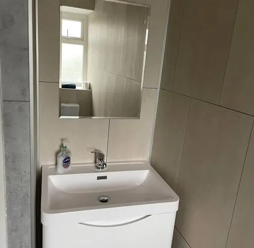 شقة Town Centre Three Bedroom